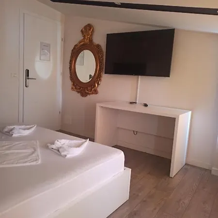 Star Hotell Selitë e Vogël