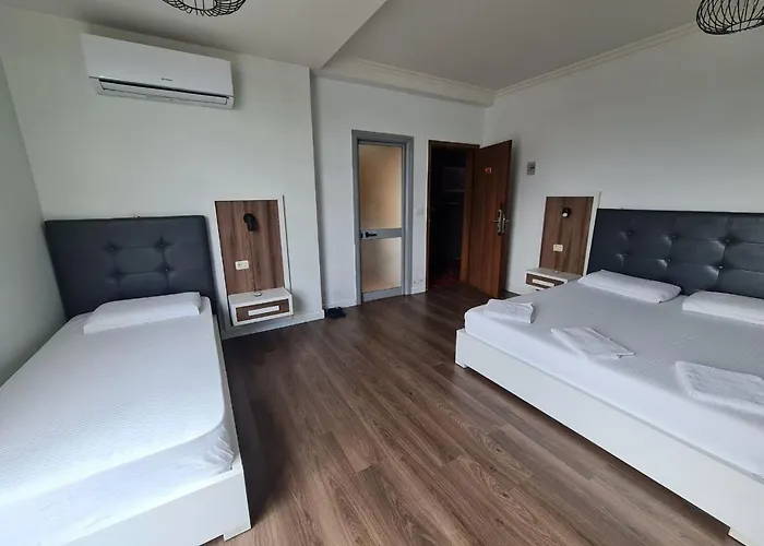 Hotel Star 2*