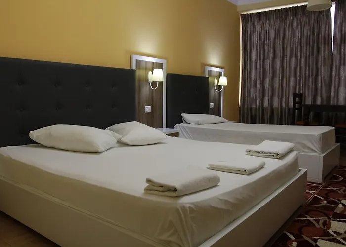 Hotel Star 2*