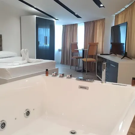 Star Hotel 2*