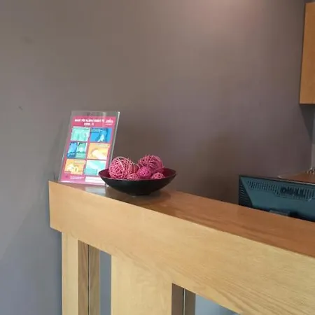 Hotel Star 2*