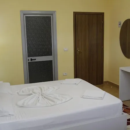 Hotell Star 2*