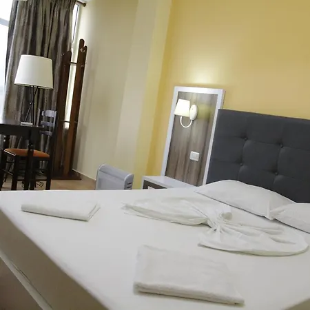 Hotel Star 2*