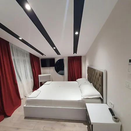 Hotel Star 2*