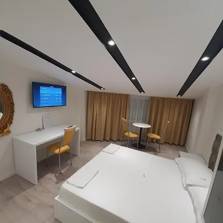 Star Hotell Selitë e Vogël